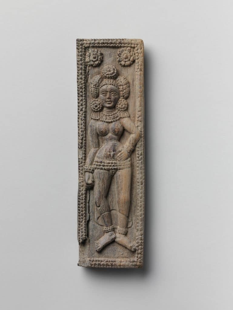 how top pray wealth goddess